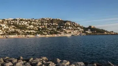 Apartment in Port Esportiu-Canyelles-Puig Rom photo 23