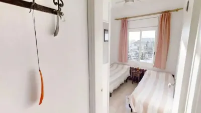 Apartment on Carrer de Lisboa photo 19