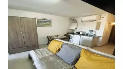 Apartment in Passatge Delta Muga photo 2