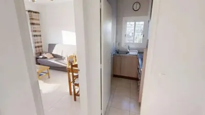 Apartment on Carrer de Lisboa photo 21