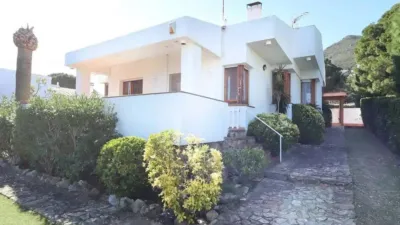 Chalet on Carrer de la Musclera photo 3