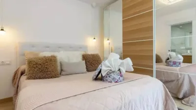 Apartment on Carrer de Madrid photo 13