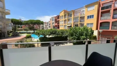 Apartment in Castelló d'Empúries photo 14