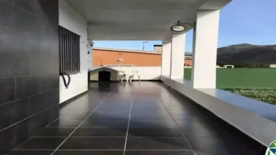 Chalet on Carrer del Baix Llobregat photo 8