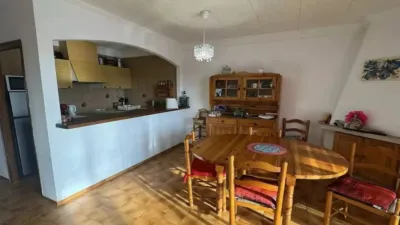 Apartment on Avenida Port Empordà, 48-49 photo 5