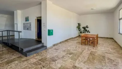 Apartment on Carrer de l'Alhambra photo 20