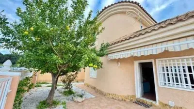 Detached Chalet in Los Balcones-Los Altos-Punta Prima photo 6