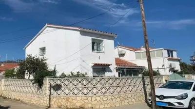 Chalet on Carrer de la Punta de la Ferrera photo 5