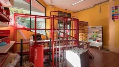 Local comercial en venta en Perillo - Más