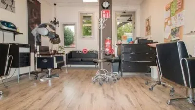 Local comercial en alquiler en Rúa Kenia - Vista 5