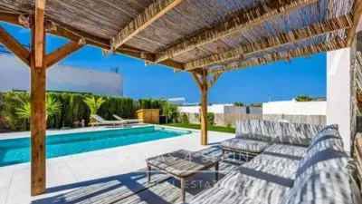 Chalet on Calle Poligono Sector Iii-Campo de Go, 20 R photo 7