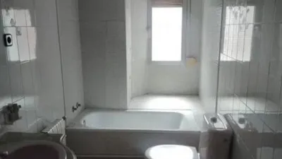 Apartment on Calle de la Sierra del Cadí photo 6