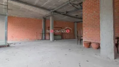 Local comercial en alquiler en Oleiros - Vista 2