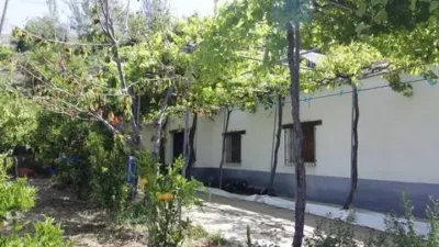 Rustic house on Calle Dsextrarradio Polig 5 Parcela 100 S-N photo 6