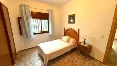 Terraced house on Calle del Ebro photo 24