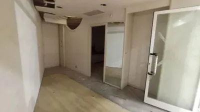 Local comercial en venta en Ensanche - Vista 2
