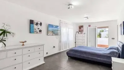 Chalet in La Fustera photo 19