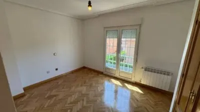 Semi-detached house in Griñón photo 40
