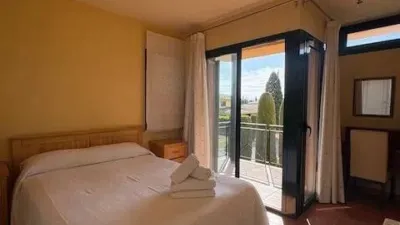 Townhouse in Navata photo 11