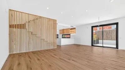 Chalet on Carrer de Lola Anglada photo 22