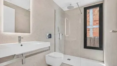 Chalet on Carrer de Lola Anglada photo 64