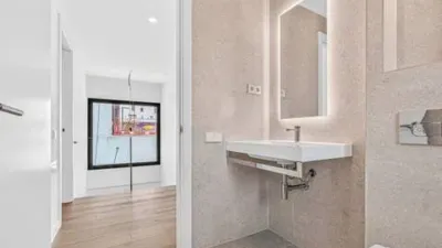 Chalet on Carrer de Lola Anglada photo 58