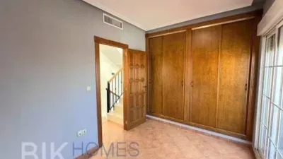 Chalet on Carrer Almendro photo 17