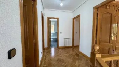 Semi-detached house in Griñón photo 32