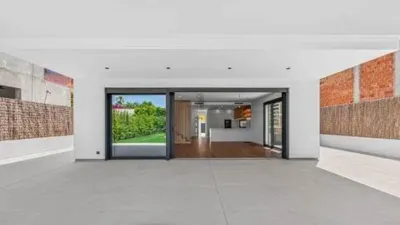 Chalet on Carrer de Lola Anglada photo 59