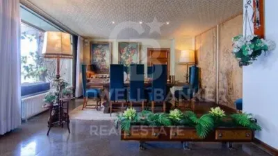 Apartment in Eixample-Sant Oleguer photo 9
