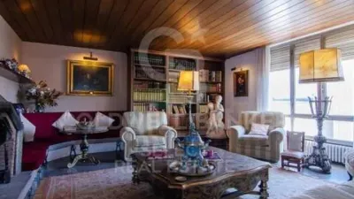 Apartment in Eixample-Sant Oleguer photo 3