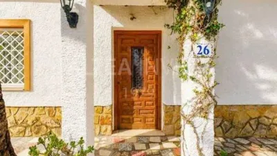 Chalet on Carrer de la Capitana photo 33