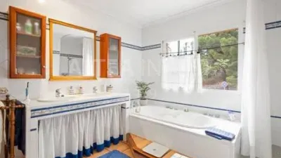 Chalet on Carrer de la Capitana photo 21
