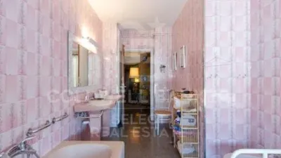 Apartment in Eixample-Sant Oleguer photo 38