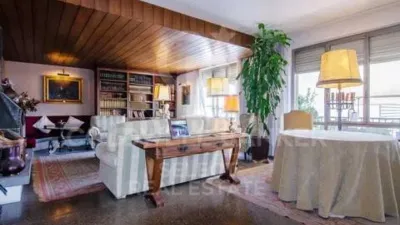 Apartment in Eixample-Sant Oleguer photo 2