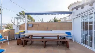 Chalet in Passatge Requesens photo 9