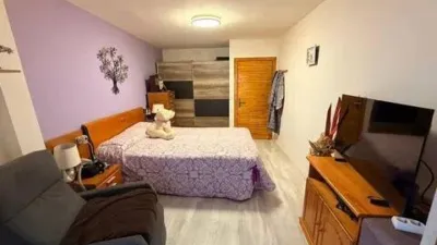 Apartment in Centre photo 14