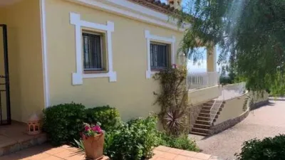 Chalet in Les Torroelles photo 5