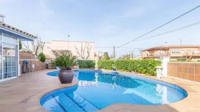 Chalet in Passatge Requesens photo 12