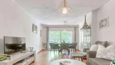 Apartment on Carrer del Puig Rom photo 8