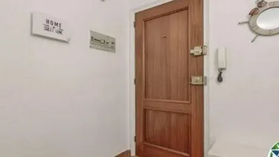 Apartment on Carrer del Puig Rom photo 4