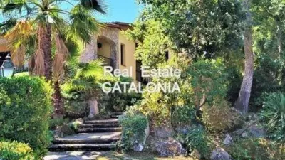Chalet on Carrer de Malavella photo 18