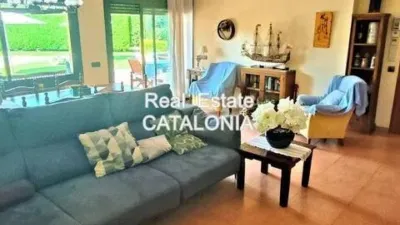 Chalet on Carrer de Malavella photo 24
