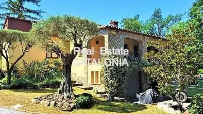 Chalet on Carrer de Malavella photo 9