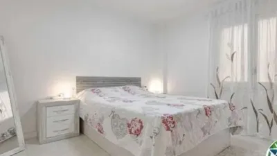 Apartment on Carrer del Puig Rom photo 18