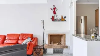 Penthouse on Benferri Street photo 19