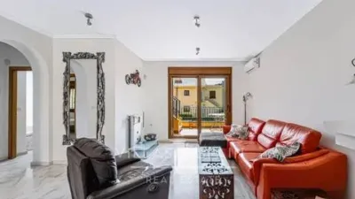 Penthouse on Benferri Street photo 20