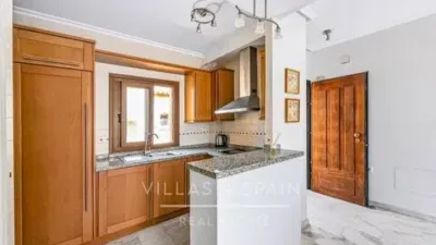 Penthouse on Benferri Street photo 12