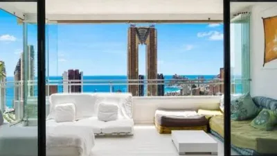 Apartment on President Adolfo Suarez Street photo 2
