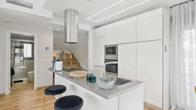 Chalet en Avenida Barcelona photo 16